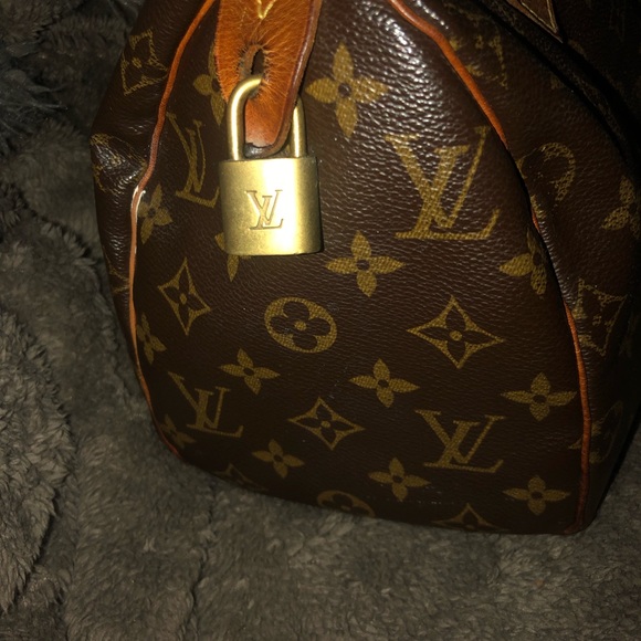 Louis Vuitton Hand Bag - Picture 6 of 8